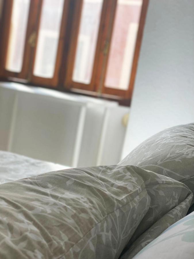 Valencia Cerca Al Puerto Shared Apartment Bagian luar foto