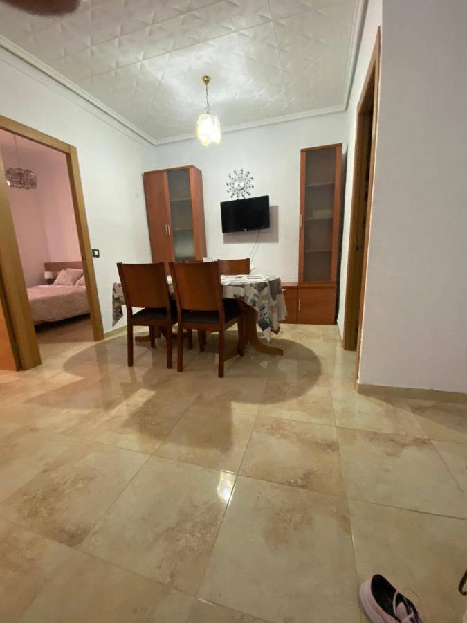 Valencia Cerca Al Puerto Shared Apartment Bagian luar foto