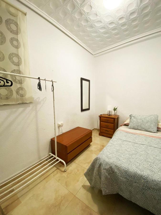 Valencia Cerca Al Puerto Shared Apartment Bagian luar foto